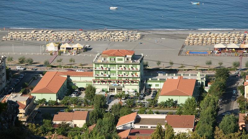 Hotel Germania Praia a Mare Exteriör bild